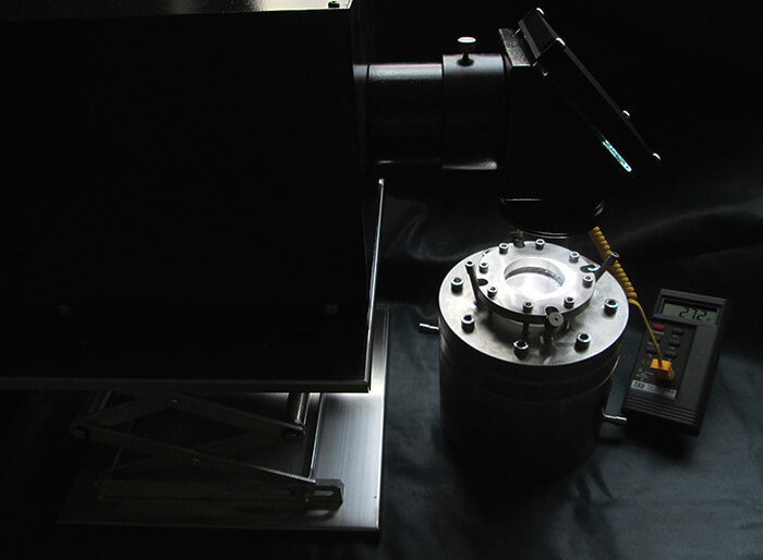 high pressure photochemical reactor 3 .jpg